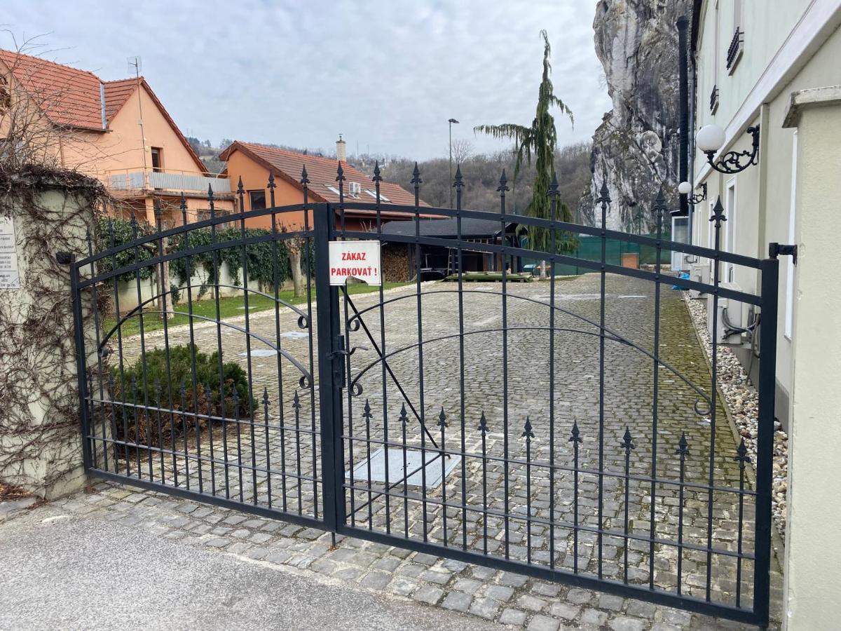 Kuria Beckov - Penzion Exterior foto