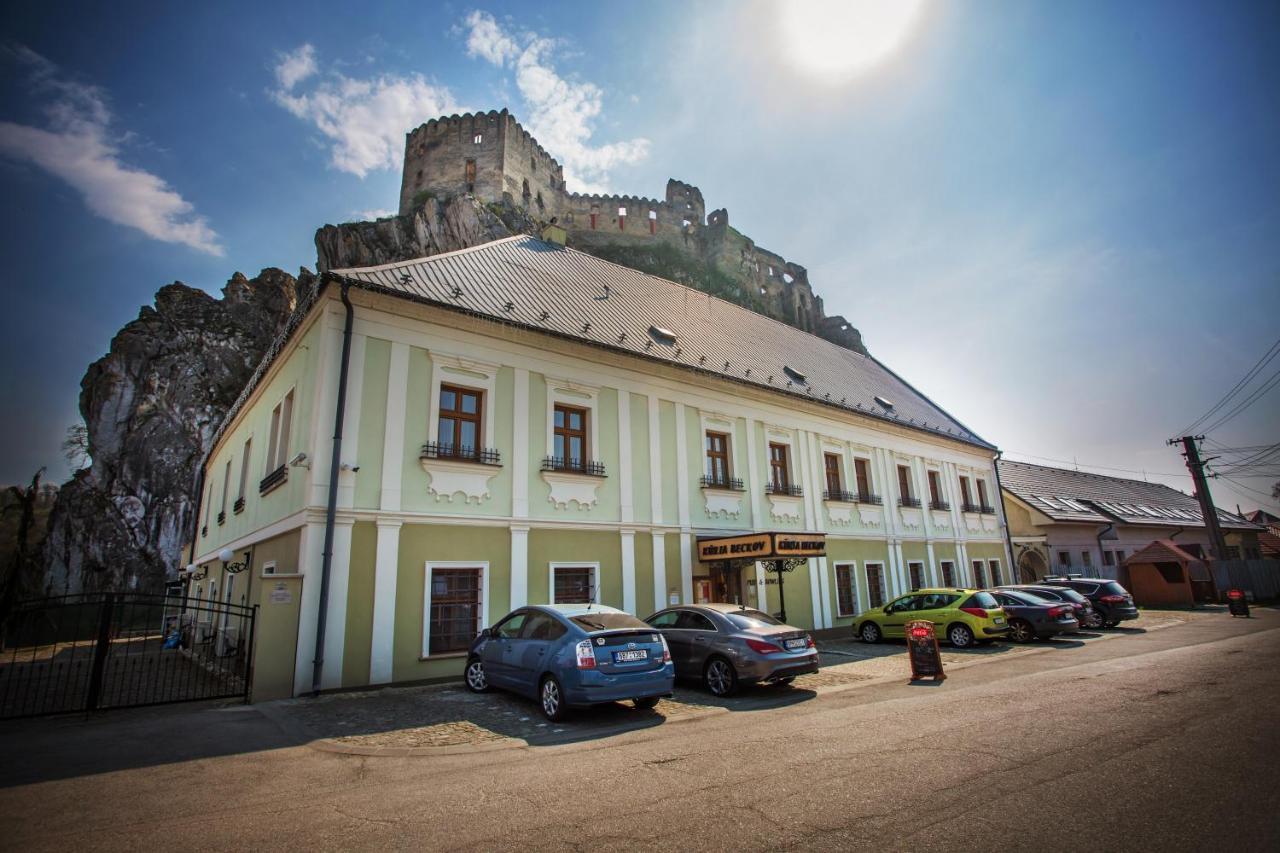 Kuria Beckov - Penzion Exterior foto